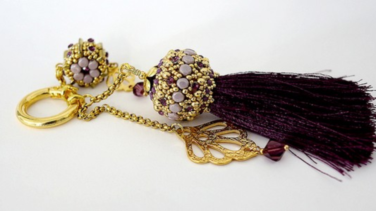 Schema Tuto Bag gioielli "Léa et Lucie" con perline Kalos e Piros e supporto in legno Jeff and Jack Schema Tuto Bag gioielli "Léa et Lucie" con perline Kalos e Piros e supporto in legno Jeff and Jack