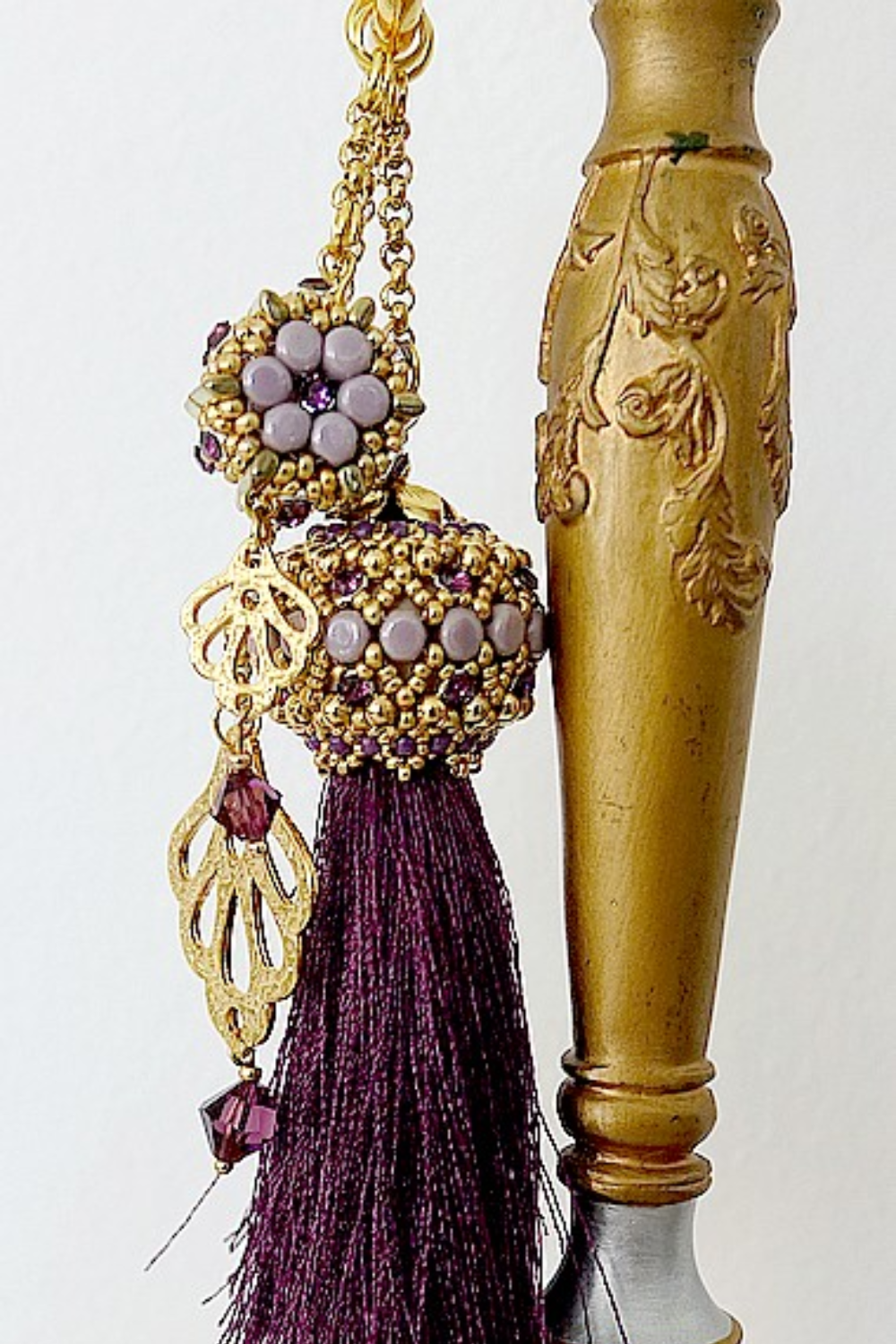 Schema Tuto Bag gioielli "Léa et Lucie" con perline Kalos e Piros e supporto in legno Jeff and Jack Schema Tuto Bag gioielli "Léa et Lucie" con perline Kalos e Piros e supporto in legno Jeff and Jack