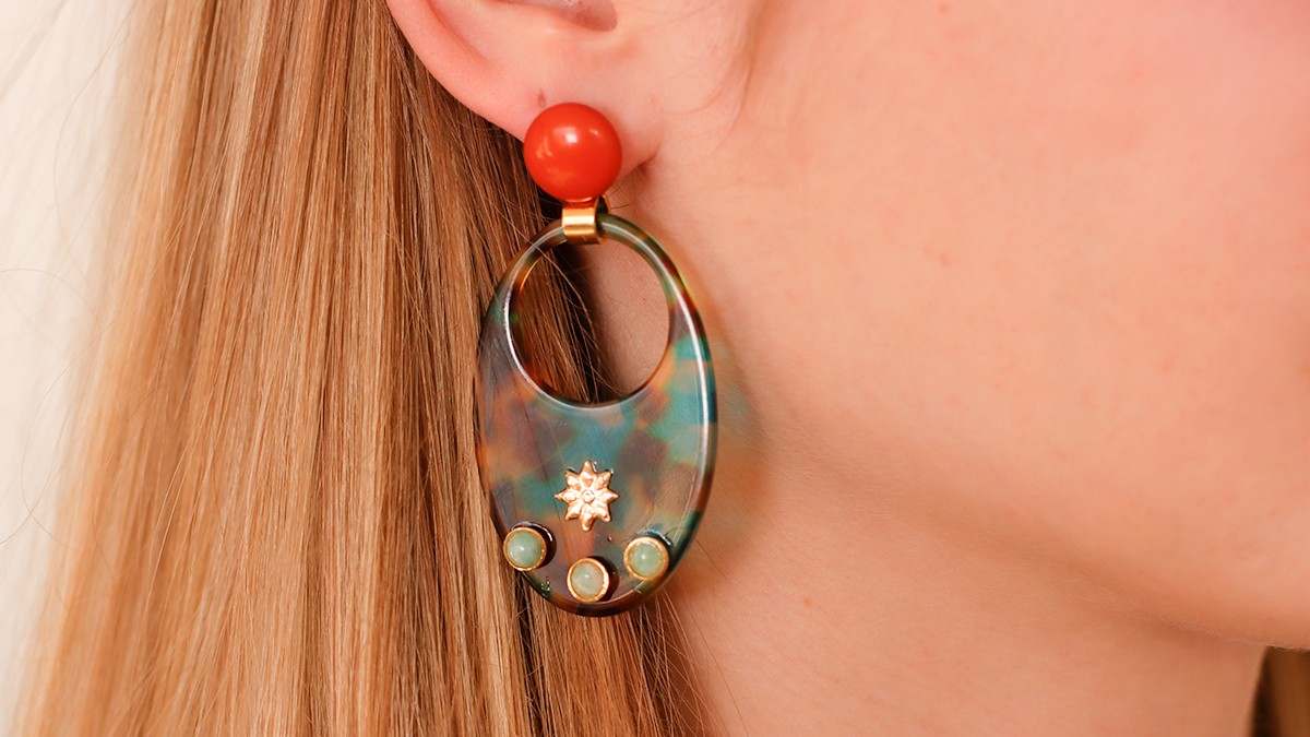 Schema Originali orecchini pendenti in resina con pietre naturali di amazzonite