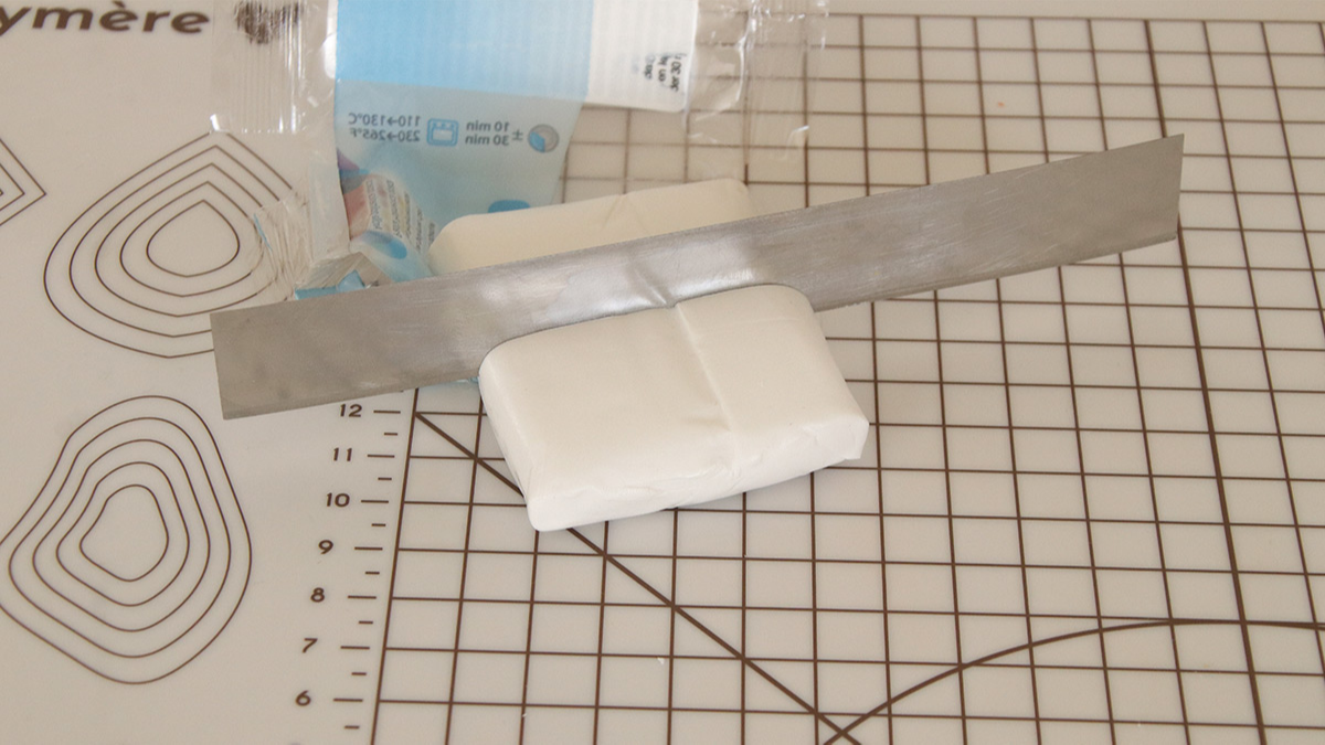 Orecchini in argilla polimerica con piastra Moiko : Tappa 1