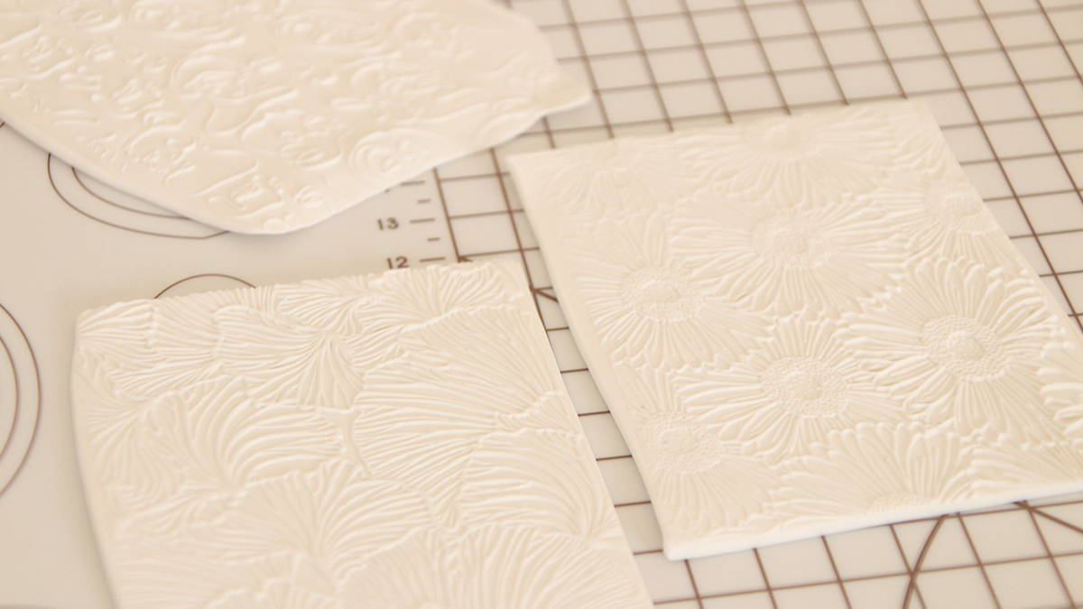 Orecchini in argilla polimerica con piastra Moiko : Tappa 5