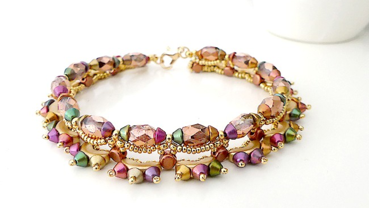 Schema Bracciale K'Fée con perle di vetro Konos, Baros, Arcos e Kalos di Puca