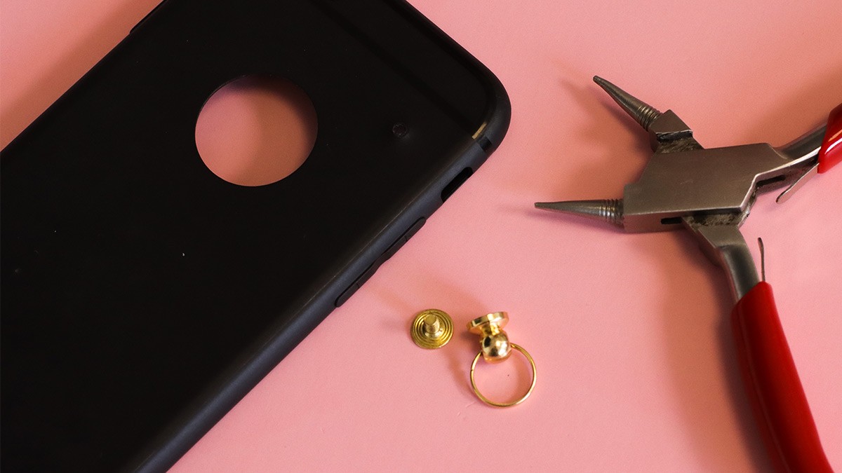 Gioiello telefonico con rivetto : Tappa 7