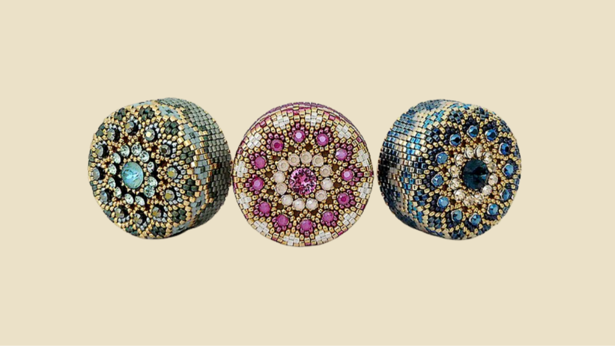 Schema Tutorial Simon by Puca con cabochon, maglia strass, Rocaille e Delicas Miyuki Schema Tutorial Simon by Puca con cabochon, maglia strass, Rocaille e Delicas Miyuki