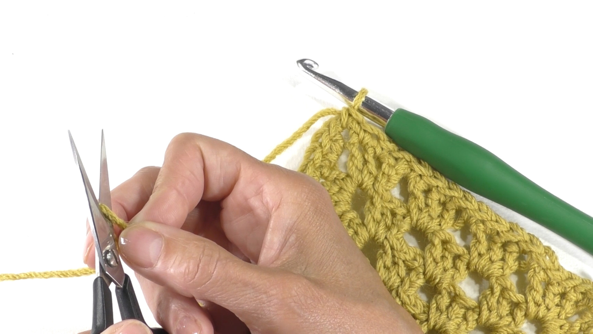 Borsa della nonna fai da te con filo di cotone riciclato Nova Vita : Tappa 8