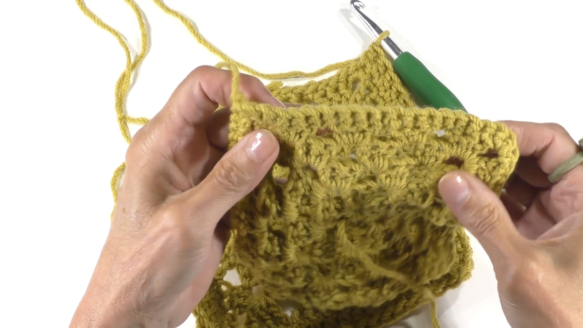 Borsa della nonna fai da te con filo di cotone riciclato Nova Vita : Tappa 11