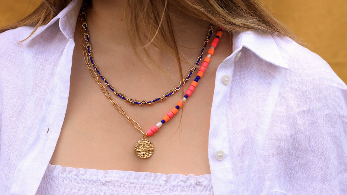 Collana girocollo, collana multifilo, cristalli neri, Onice e Corallo naturale, collana raffinata, collana nera, regalo per lei. - Italia