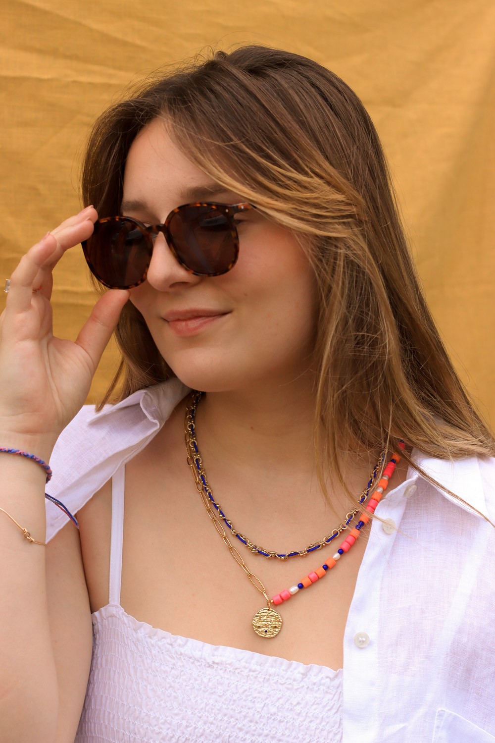 Schema Collana a più fili con scialle grande, perle Heihi, perle d'acqua dolce e ciondolo dello zodiaco della Bilancia.