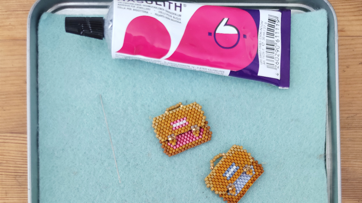 Fai da te: spille per raccoglitori di perline miyuki a punto brick : Tappa 5 Fai da te: spille per raccoglitori di perline miyuki a punto brick : Tappa 5