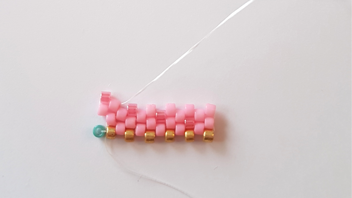 Schema Delica Miyuki peyote perla trama ghiaccio : Tappa 8 Schema Delica Miyuki peyote perla trama ghiaccio : Tappa 8