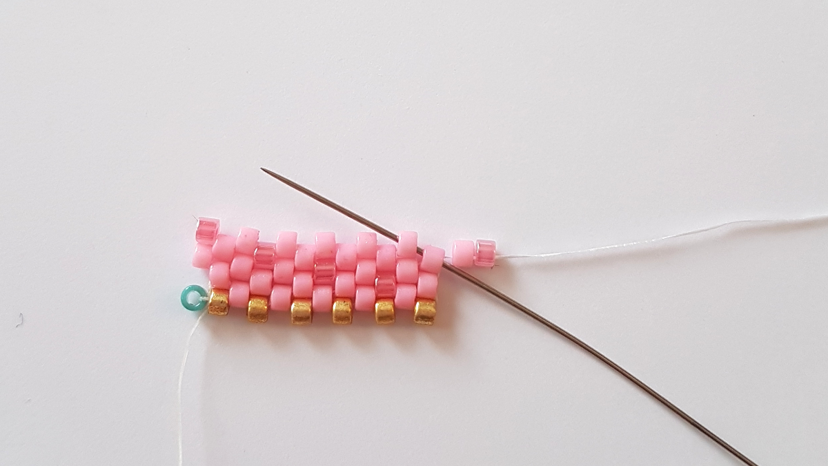 Schema Delica Miyuki peyote perla trama ghiaccio : Tappa 9 Schema Delica Miyuki peyote perla trama ghiaccio : Tappa 9