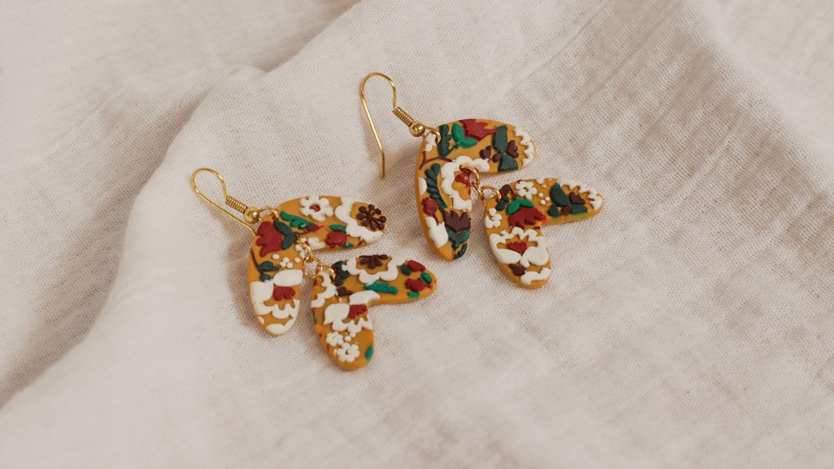 Boucles d'oreilles polymère plaque de texture fleurs Boucles d'oreilles polymère plaque de texture fleurs