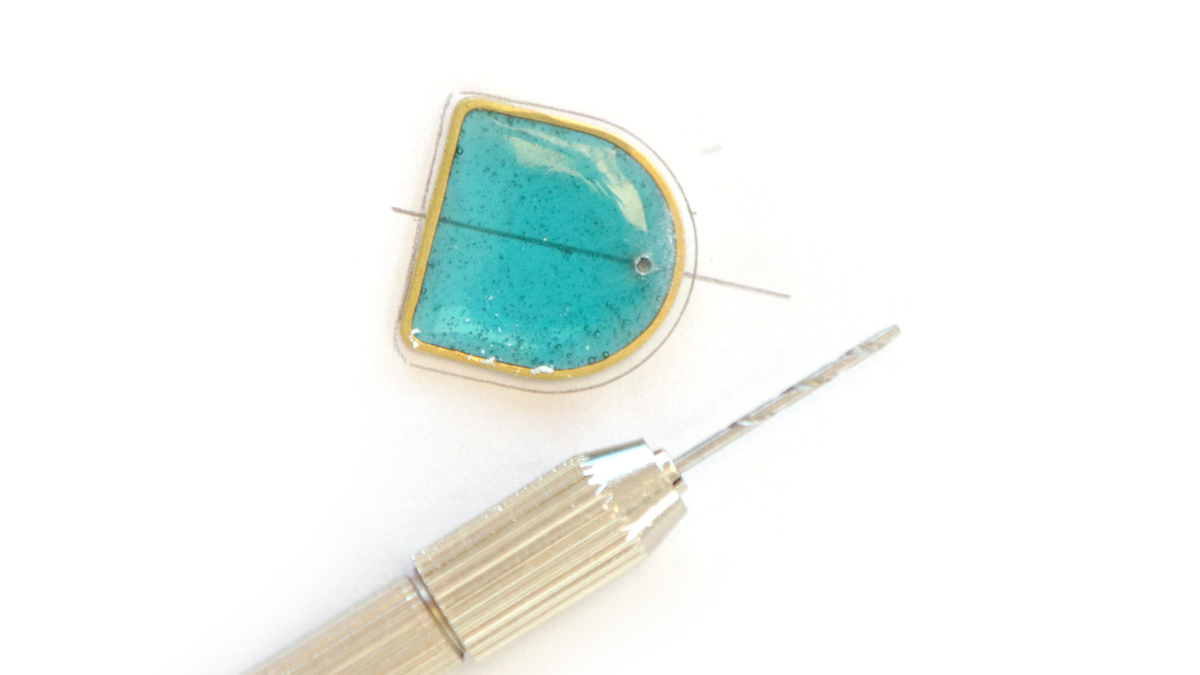 Orecchini in resina UV LED Effetto Vitrail tutorial : Tappa 3 Orecchini in resina UV LED Effetto Vitrail tutorial : Tappa 3