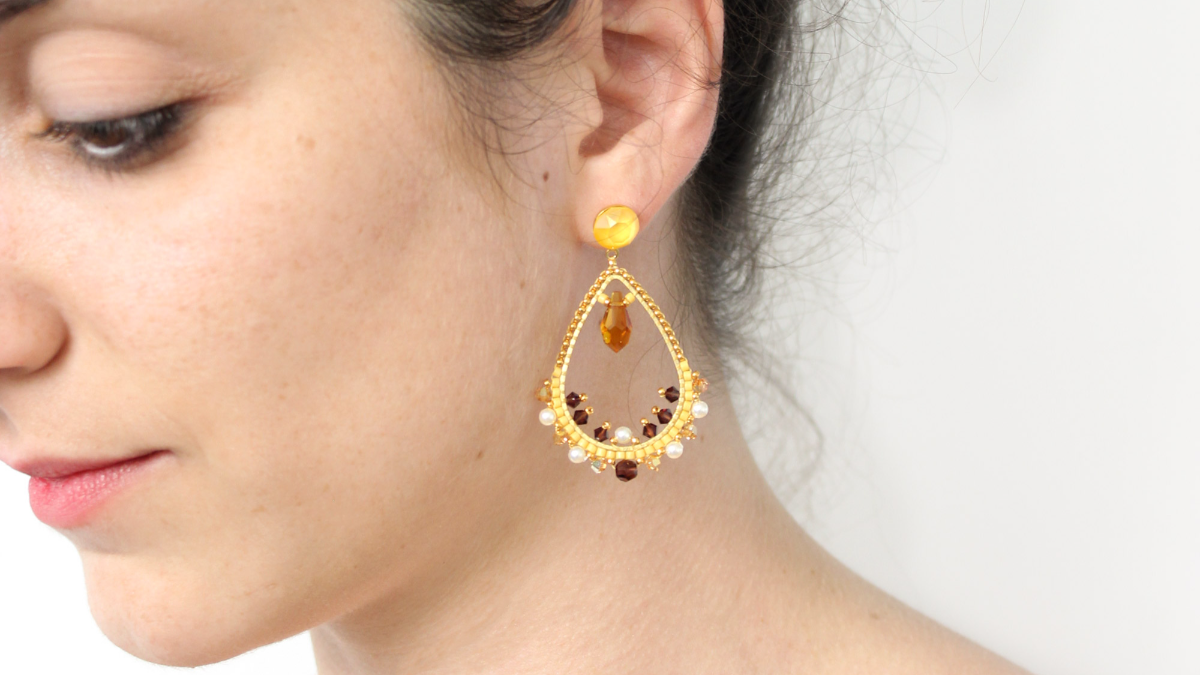 Orecchini a goccia Brick Stitch con cristalli e perline Miyuki