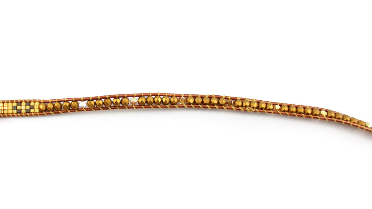 Bracciale a più file con cordino in pelle : Tappa 7