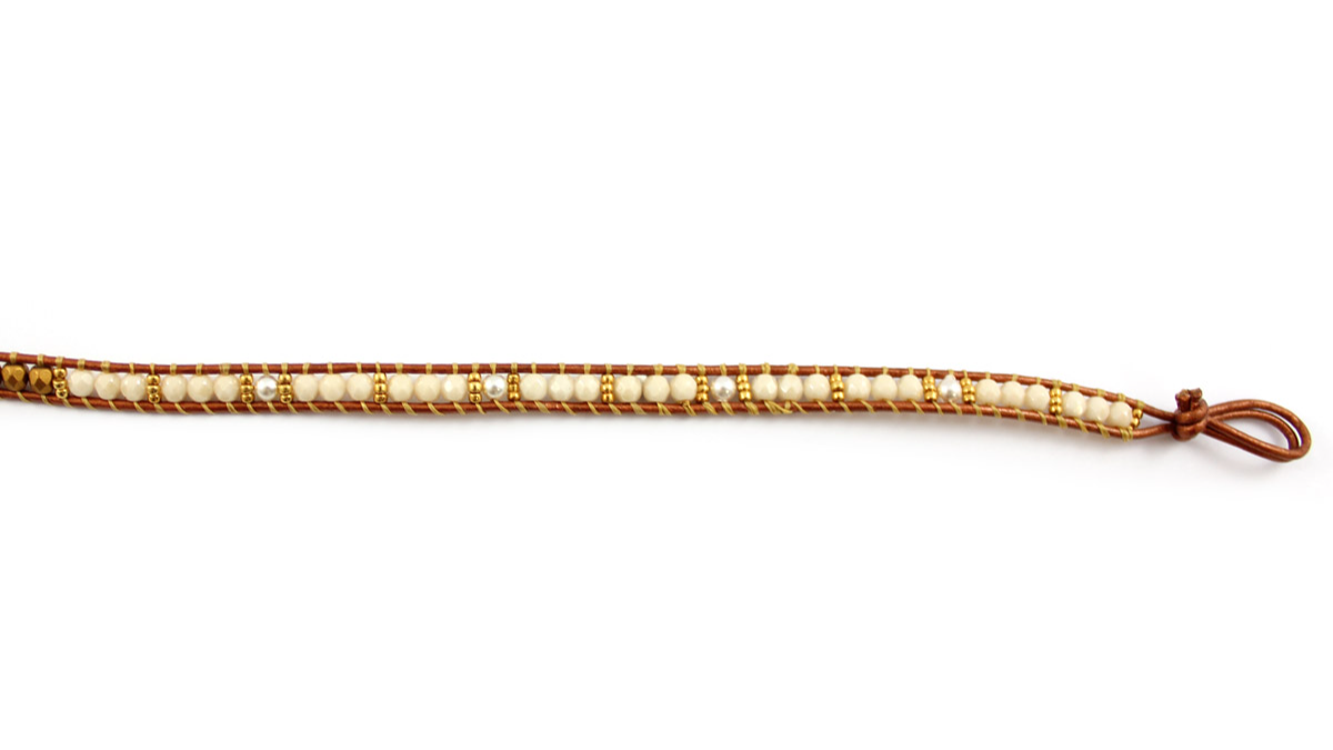 Bracciale a più file con cordino in pelle : Tappa 8
