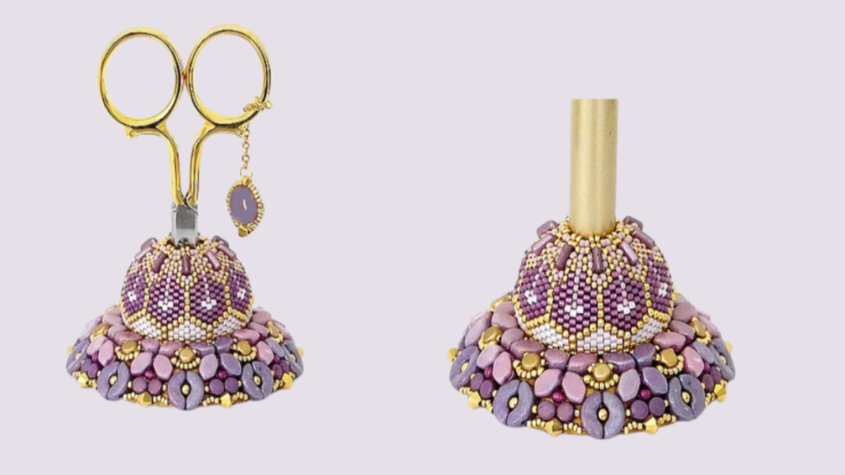 Astuccio per forbici fai da te con perline di vetro e supporto in legno di Puca