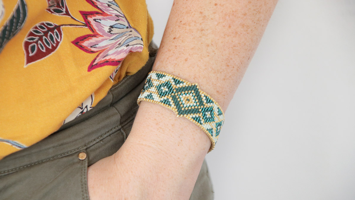 Schema Bracciale a telaio Miyuki delica con perline a forma di diamante Schema Bracciale a telaio Miyuki delica con perline a forma di diamante