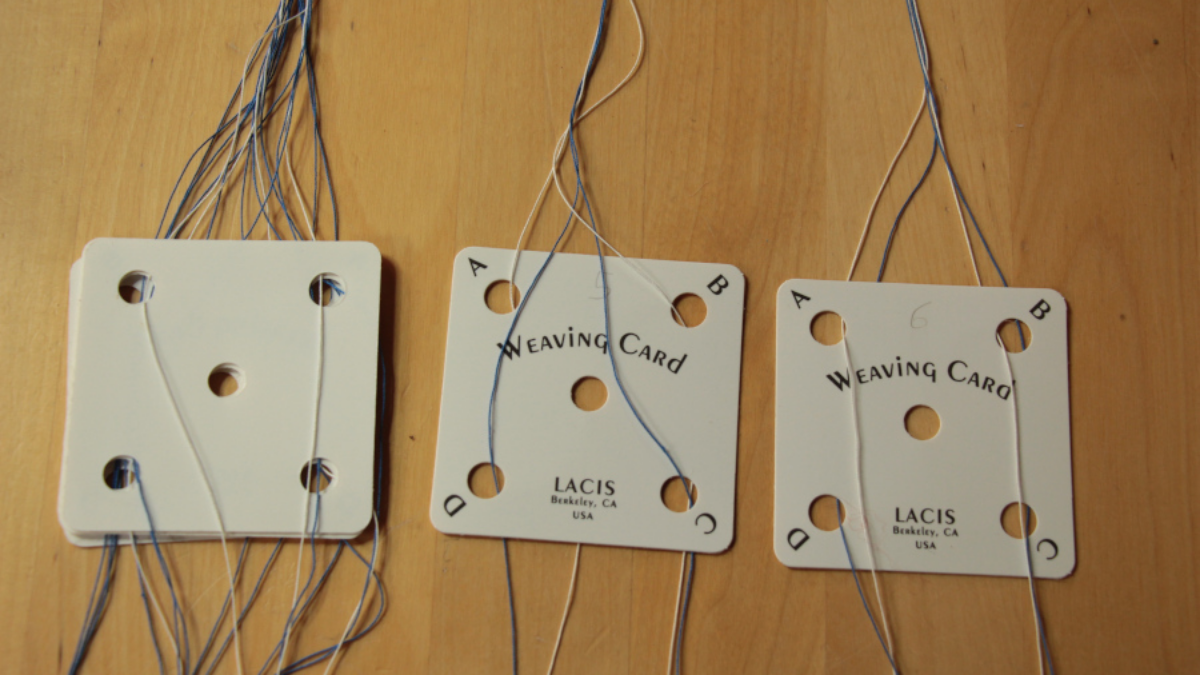 Bracciale di tessere fai da te per principianti : Tappa 3