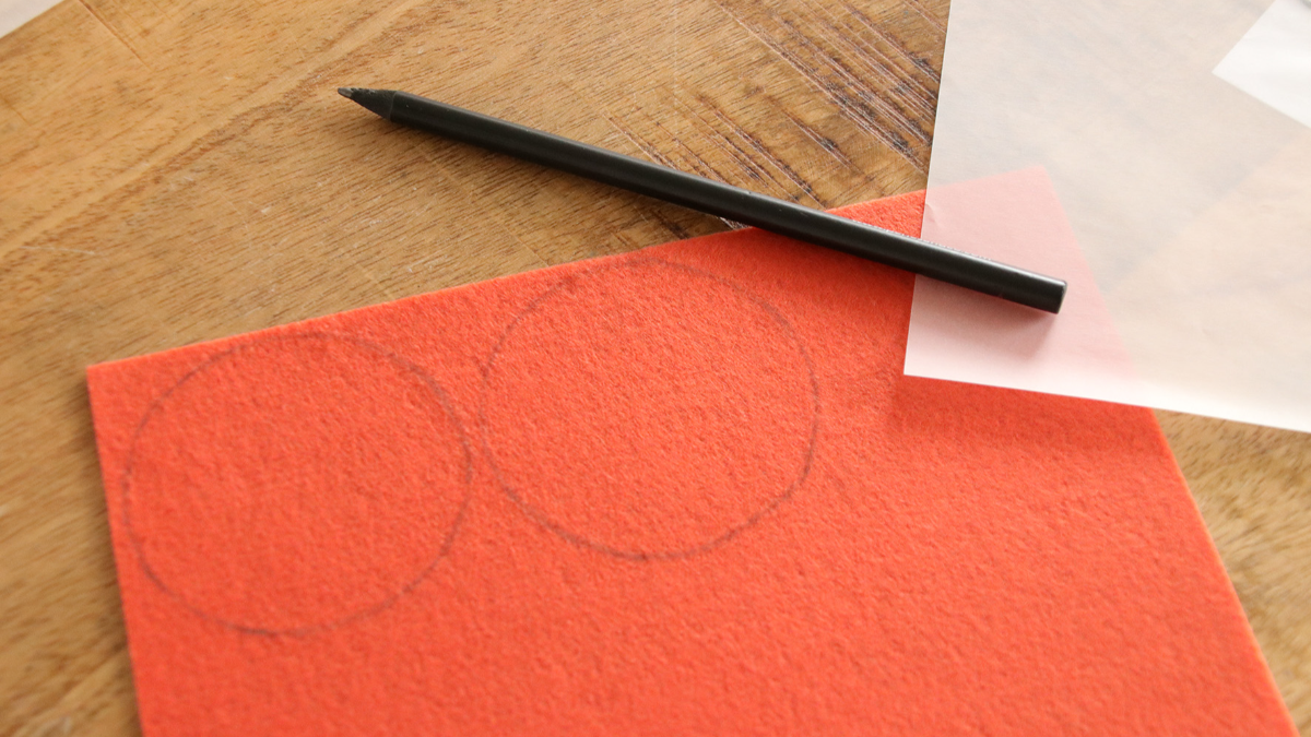 Modello di decorazione dell'albero di Natale in feltro Profumi di Natale : Tappa 1 Modello di decorazione dell'albero di Natale in feltro Profumi di Natale : Tappa 1