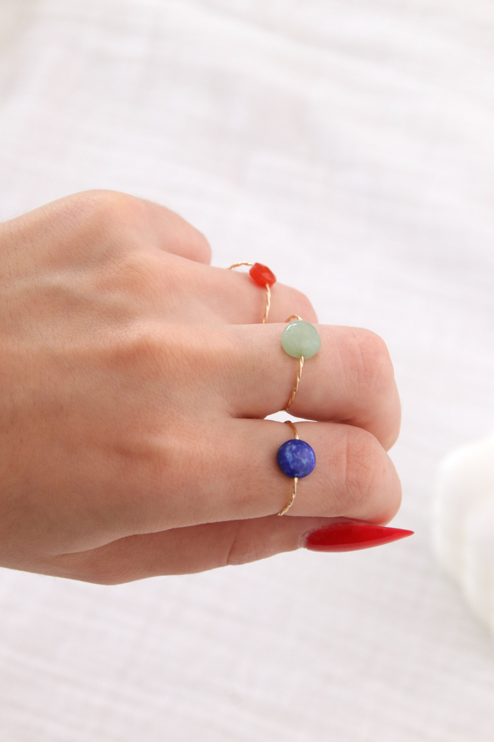 Anelli Tuto con pietre naturali filo ritorto riempito d'oro