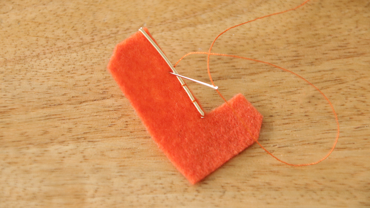 Tutorial etichetta regalo di Natale Ricamo lettera Cannetille : Tappa 3 Tutorial etichetta regalo di Natale Ricamo lettera Cannetille : Tappa 3