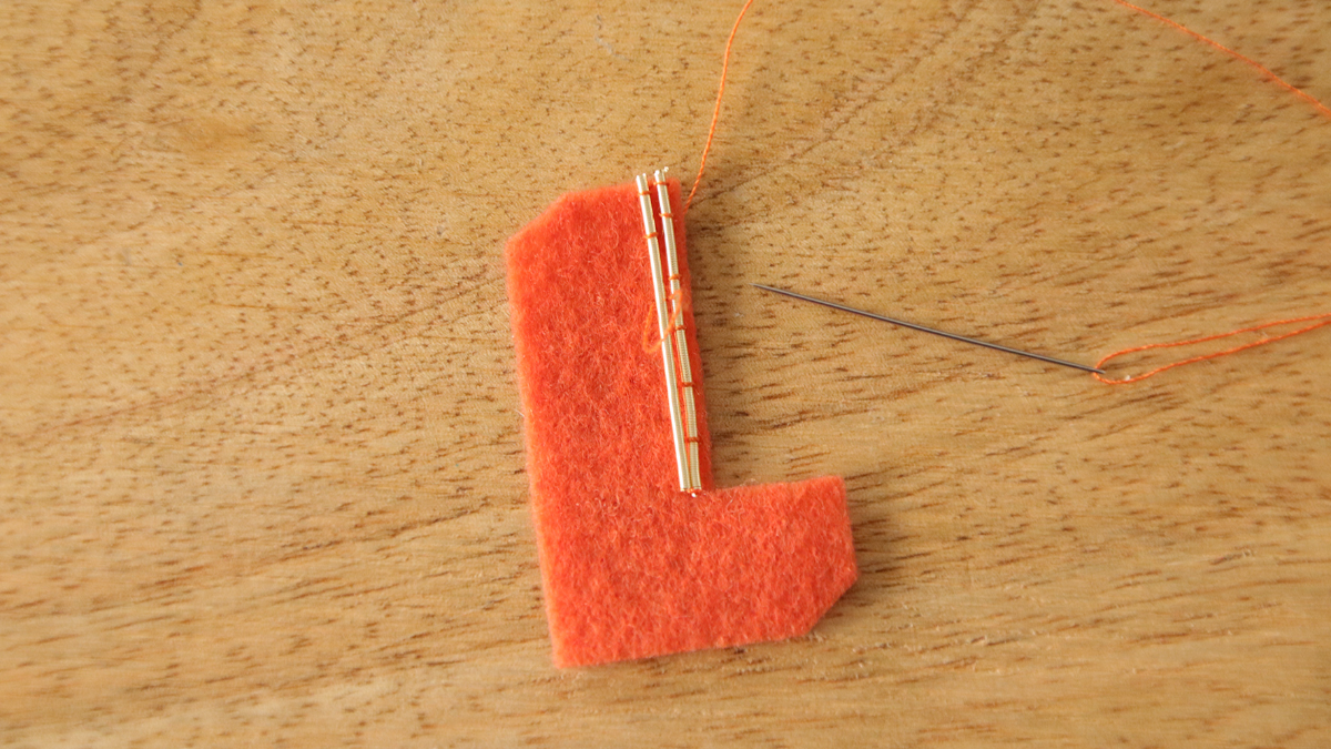 Tutorial etichetta regalo di Natale Ricamo lettera Cannetille : Tappa 4 Tutorial etichetta regalo di Natale Ricamo lettera Cannetille : Tappa 4