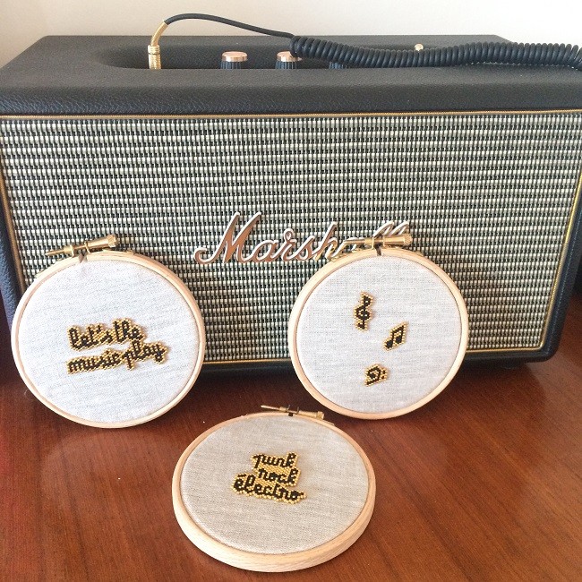 Schema Tessitura parole Miyuki punto mattoni tessuto su telaio da ricamo