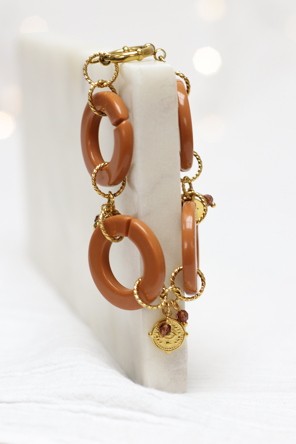 Schema Bracciale Big Links in acciaio inossidabile dorato e acrilico