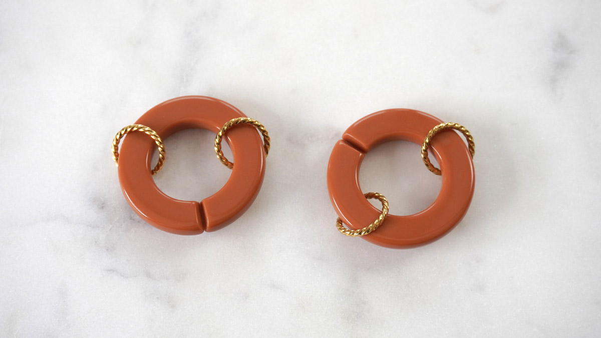 Bracciale Big Links in acciaio inossidabile dorato e acrilico : Tappa 1