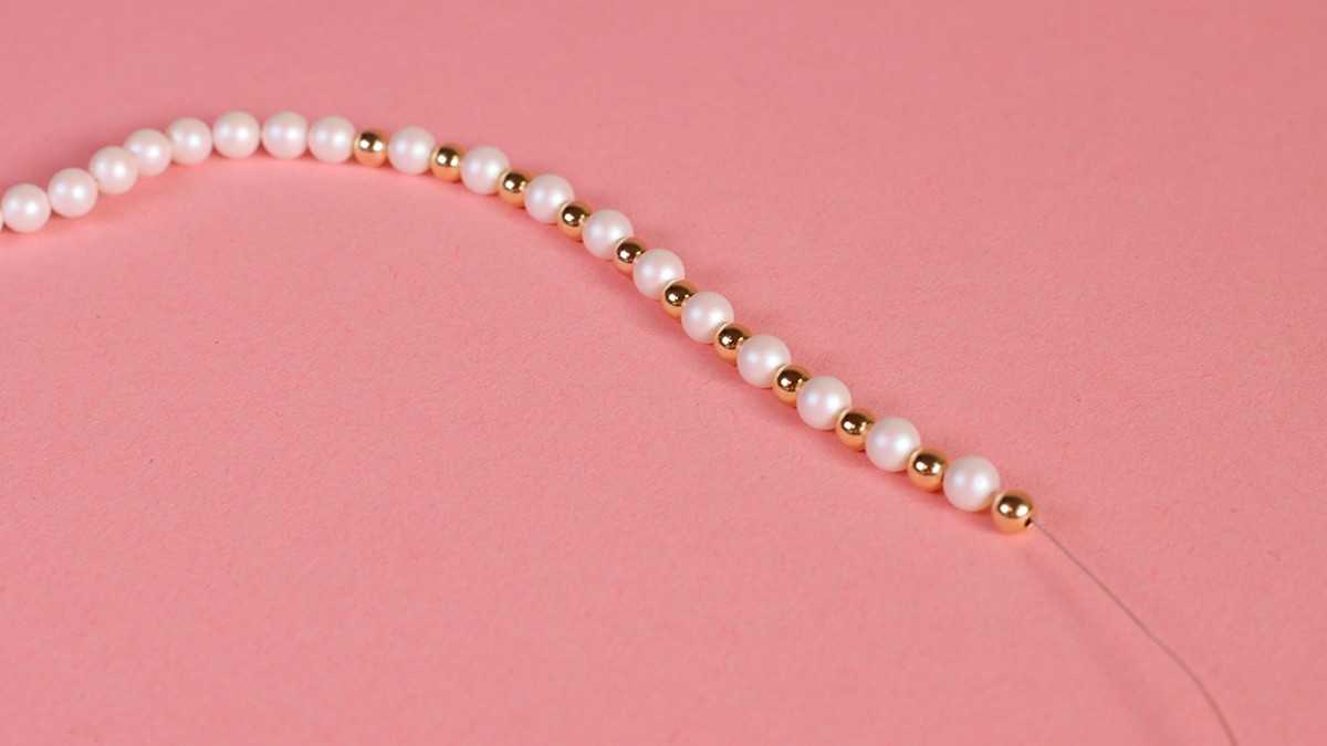 Elegante collana di cuori in cristallo con perle : Tappa 3