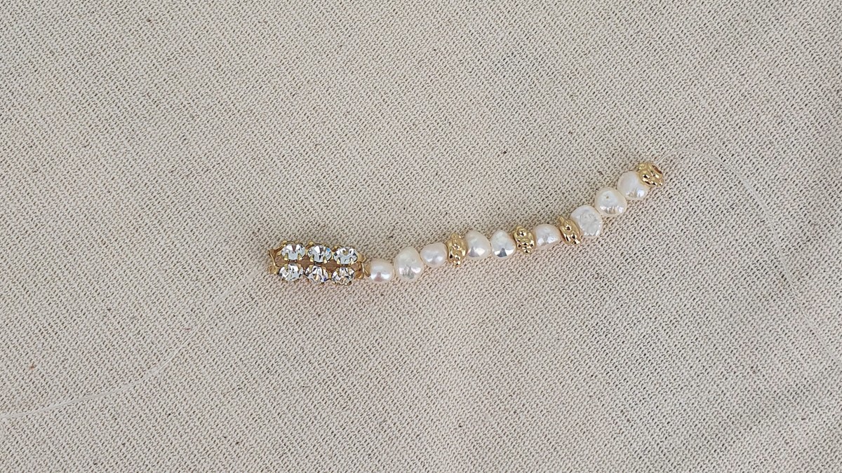 Tutorial bracciale elastico con perle d'acqua dolce : Tappa 1 Tutorial bracciale elastico con perle d'acqua dolce : Tappa 1