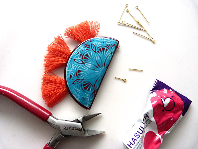 collana pasta sintetica con tampone Mandala e fiocchetti : Tappa 11