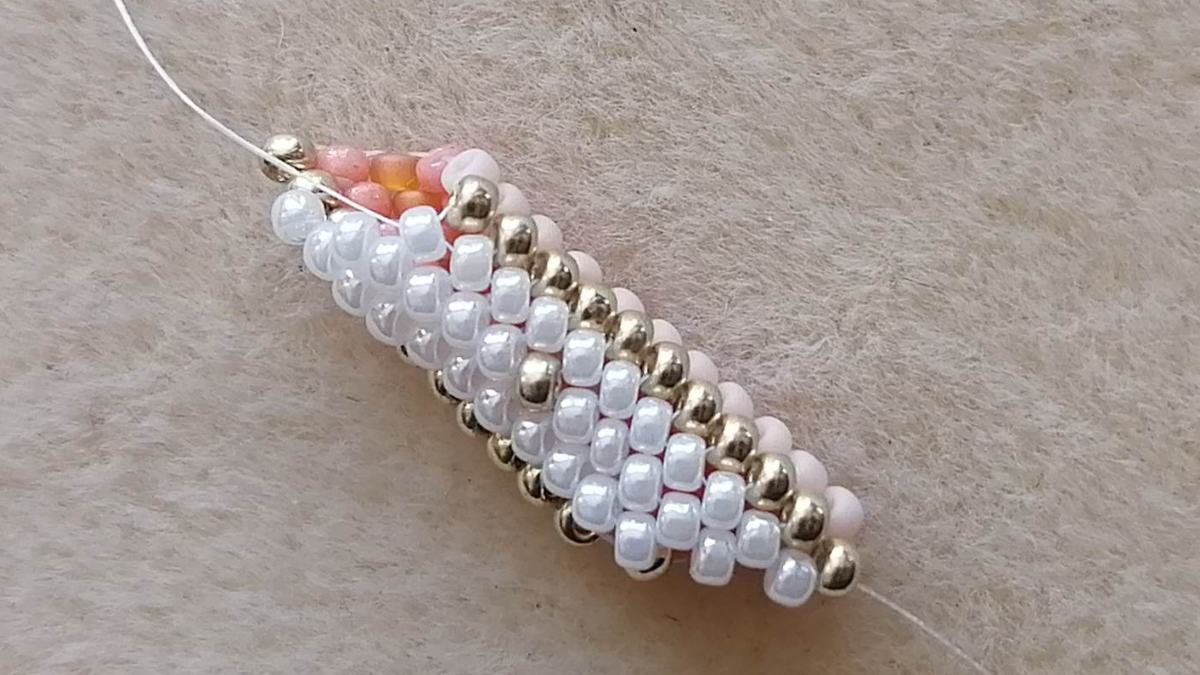 Tutorial per il braccialetto a intreccio Peytwist : Tappa 9 Tutorial per il braccialetto a intreccio Peytwist : Tappa 9