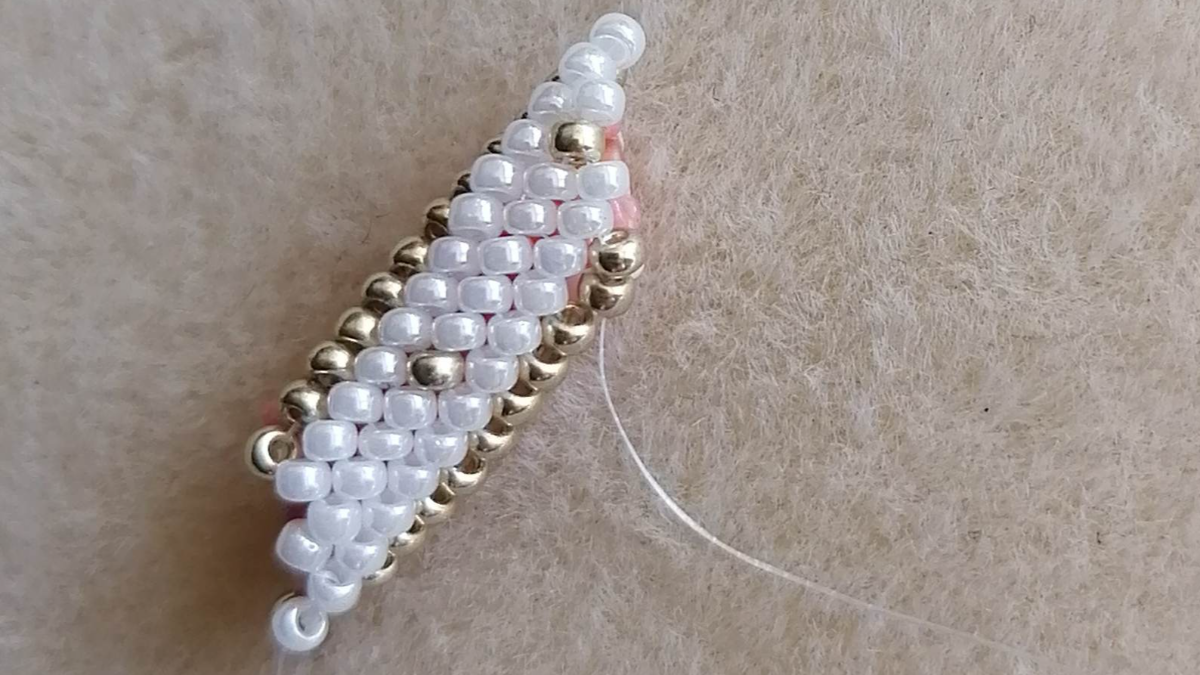 Tutorial per il braccialetto a intreccio Peytwist : Tappa 11 Tutorial per il braccialetto a intreccio Peytwist : Tappa 11