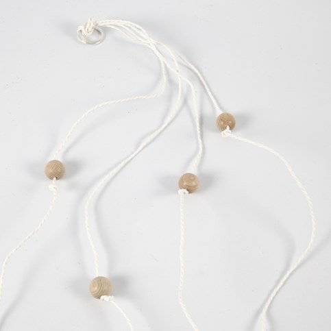 Decorazione fai da te - mensola sospesa con perline di legno : Tappa 2