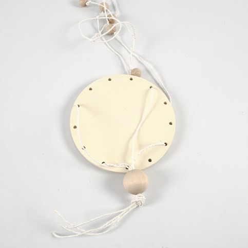 Decorazione fai da te - mensola sospesa con perline di legno : Tappa 3