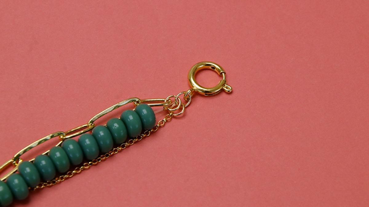 Tuto collana multi fili di perline heishi : Tappa 8