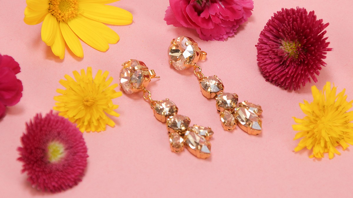 Schema Orecchini pendenti in cristallo puro Schema Orecchini pendenti in cristallo puro