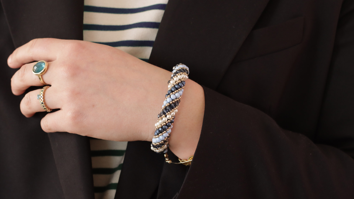 Schema Bracciale russo a spirale blu con perle