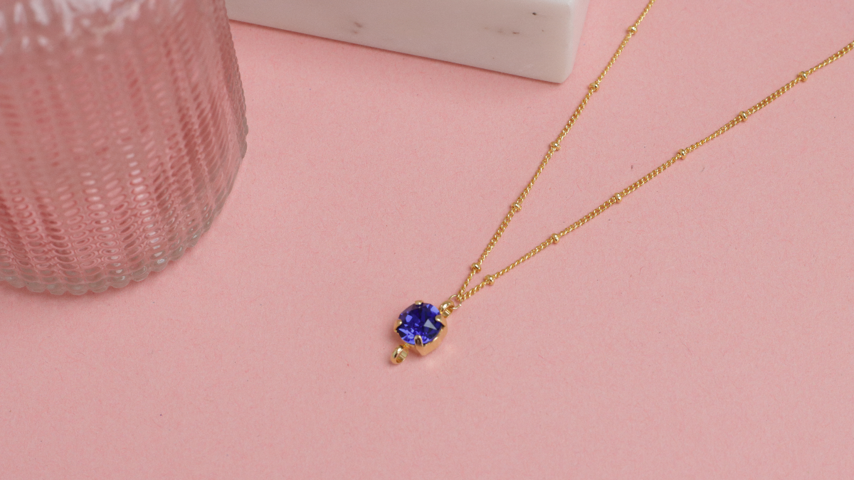 Collana del rosario in cristallo Aurora fai da te : Tappa 4 Collana del rosario in cristallo Aurora fai da te : Tappa 4