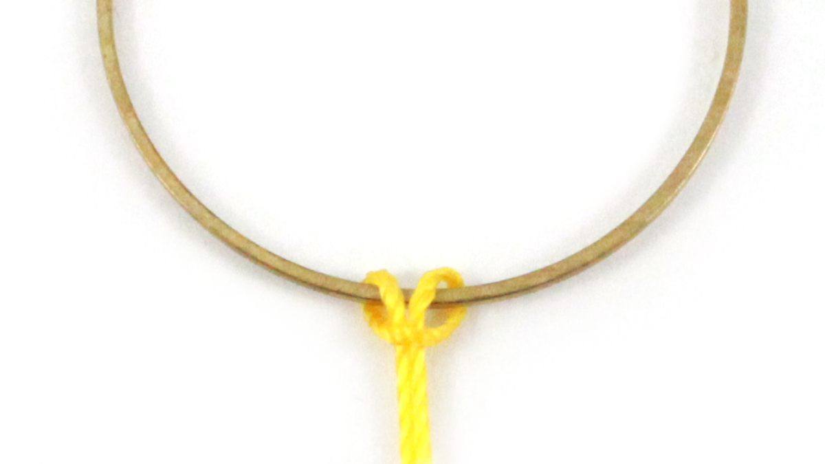 Orecchini in macramè misto e miyuki : Tappa 1 Orecchini in macramè misto e miyuki : Tappa 1