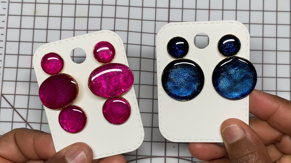 Orecchini pendenti in polimero, inchiostro e resina UV : Tappa 23 Orecchini pendenti in polimero, inchiostro e resina UV : Tappa 23