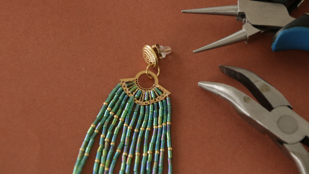 Orecchini pendenti in acciaio inossidabile Miyuki Bugles Gold : Tappa 6