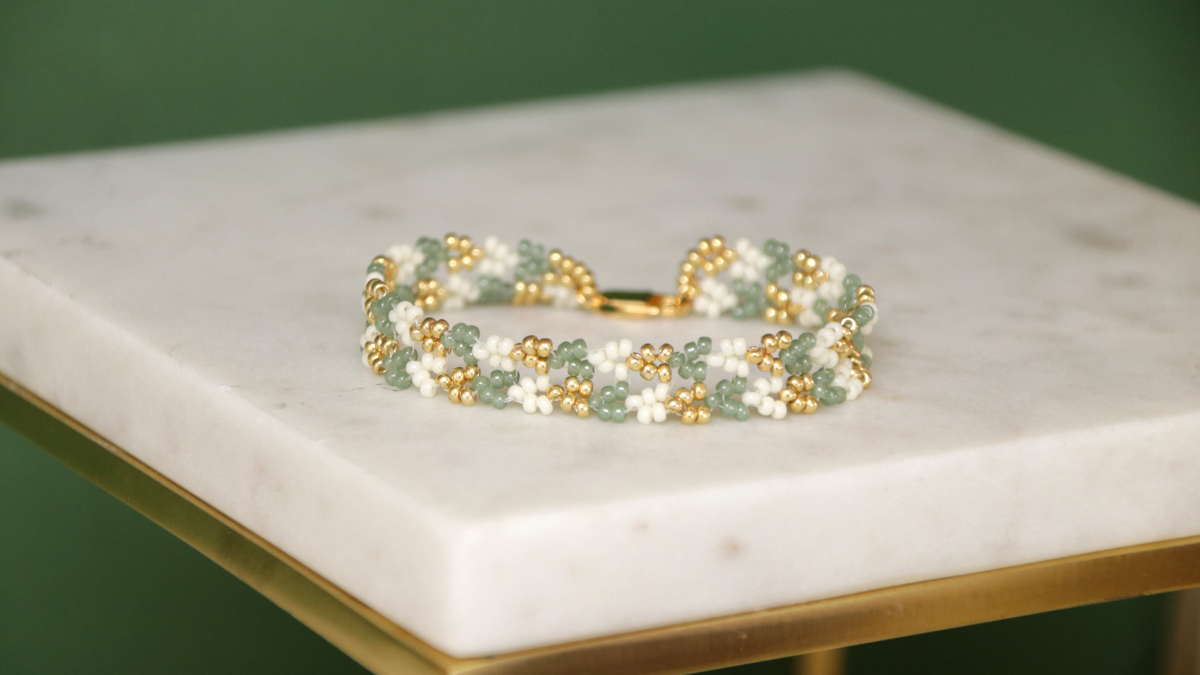 Schema Tutorial per il braccialetto di perline doppio punto Hubble Schema Tutorial per il braccialetto di perline doppio punto Hubble