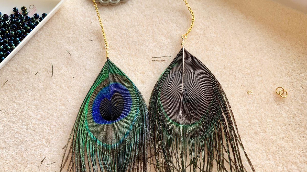 Orecchini pendenti Cellini con trama peyote piatta a effetto spirale : Tappa 12