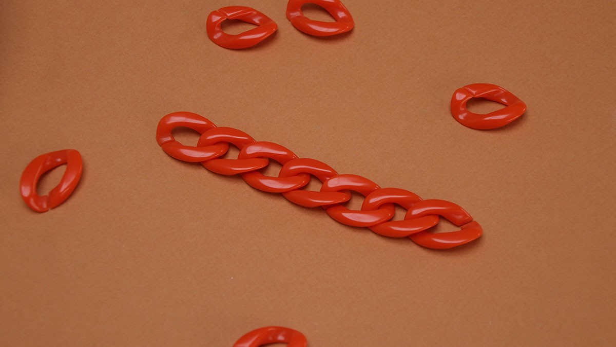 Tutorial per la collana a maglie grandi in acrilico : Tappa 1 Tutorial per la collana a maglie grandi in acrilico : Tappa 1