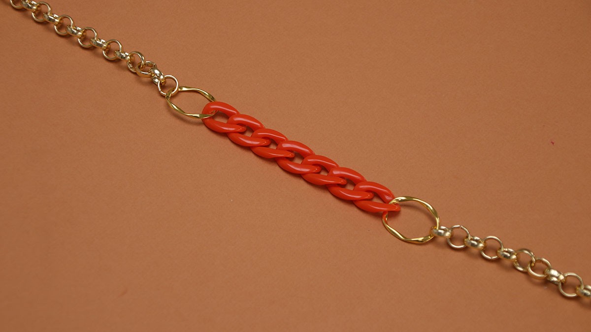 Tutorial per la collana a maglie grandi in acrilico : Tappa 3 Tutorial per la collana a maglie grandi in acrilico : Tappa 3