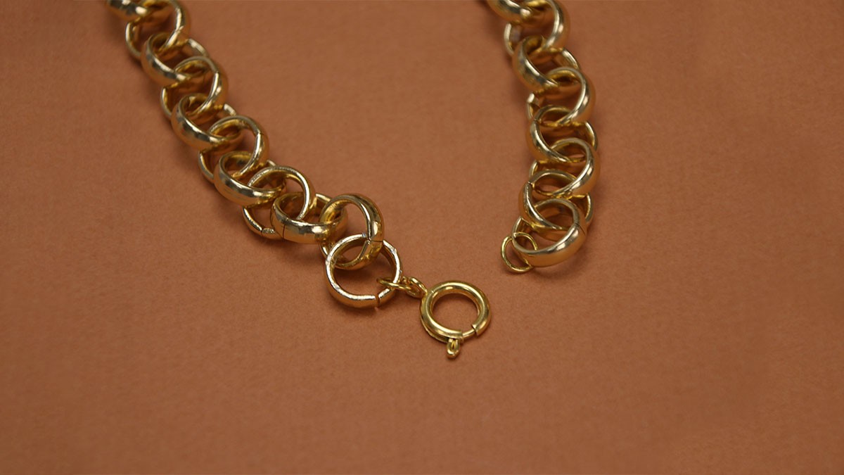 Tutorial per la collana a maglie grandi in acrilico : Tappa 4 Tutorial per la collana a maglie grandi in acrilico : Tappa 4