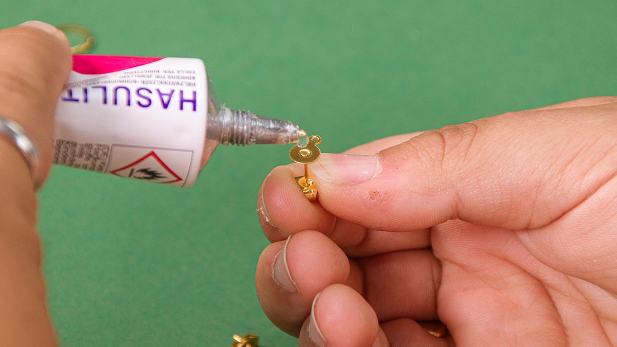 Tutorial facile, orecchini con gemme di quarzo non abbinate : Tappa 1